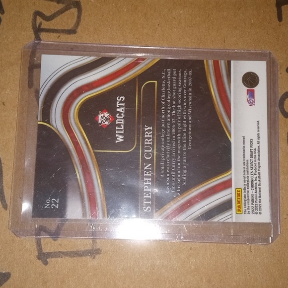 Stephen Curry select insert out of chronicles - Picture 3 of 3